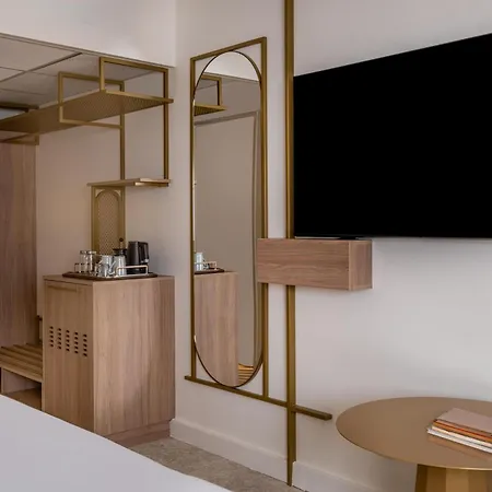 Hyatt Centric Hotel 4*