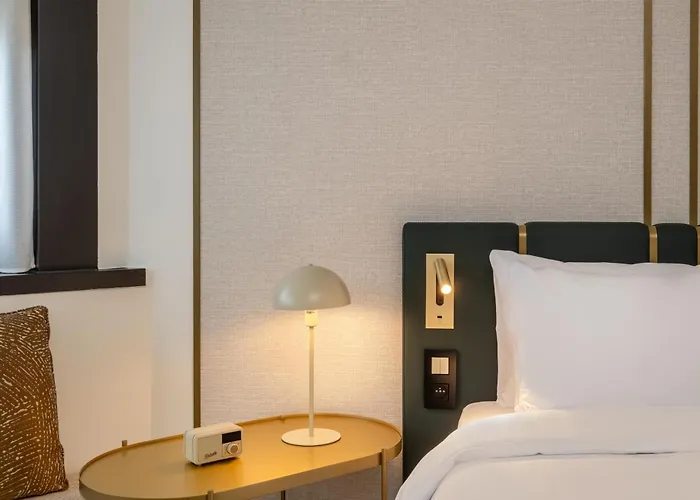 Hyatt Centric 호텔