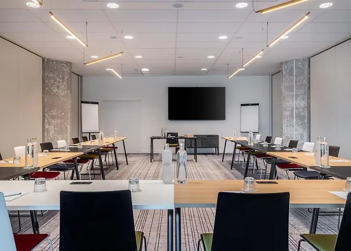 Hyatt Centric 호텔 4*