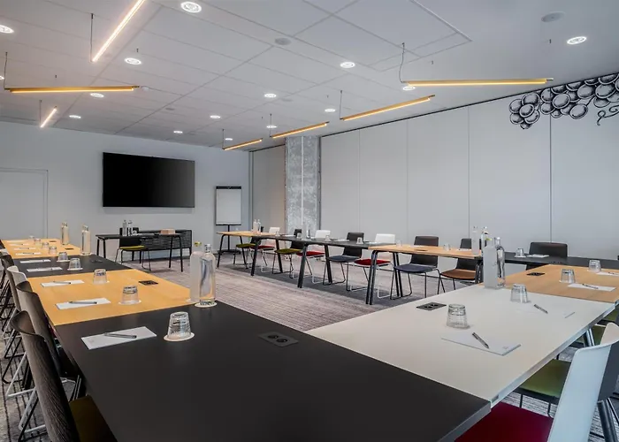 Hyatt Centric מלון ריימס