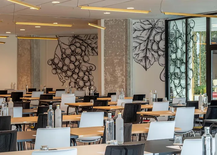 Hyatt Centric 4* ריימס